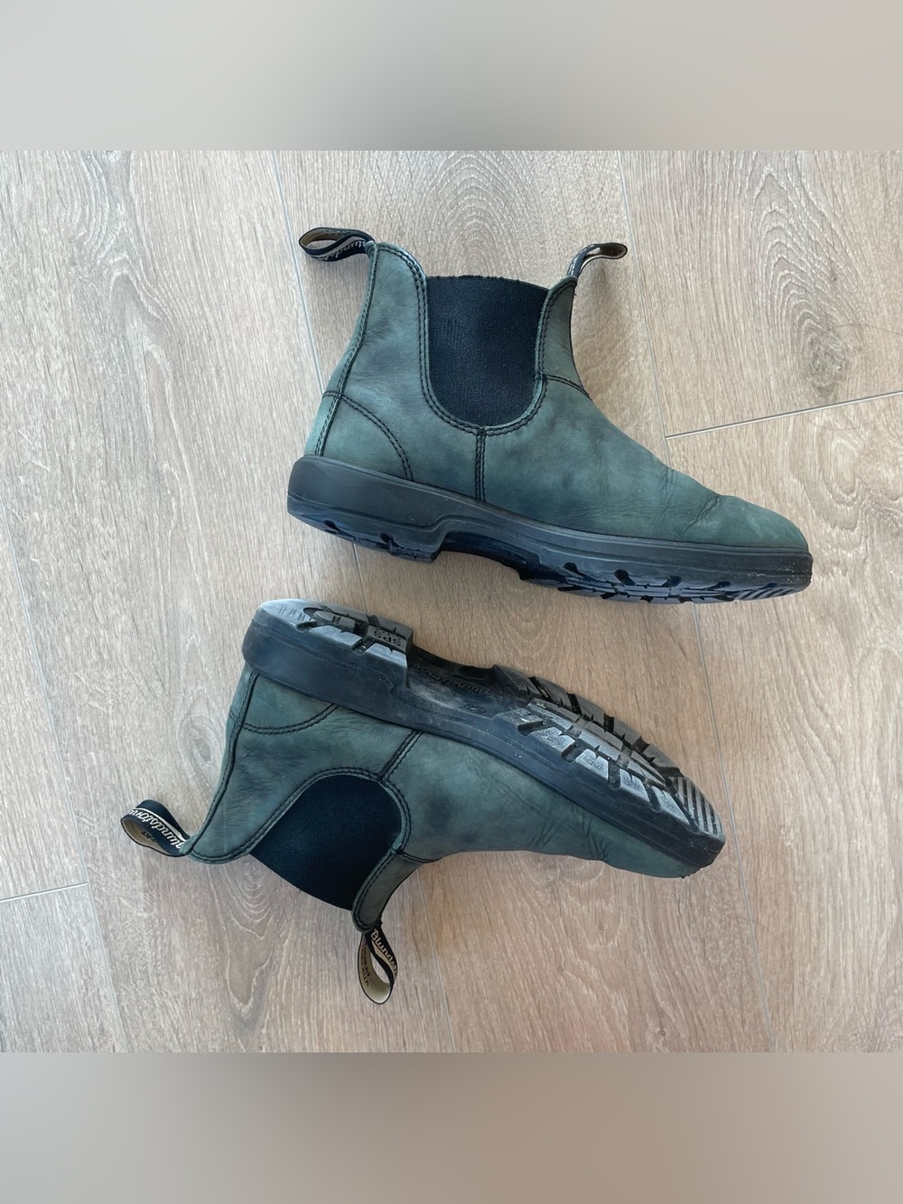 Blundstone Boots 6 1/2